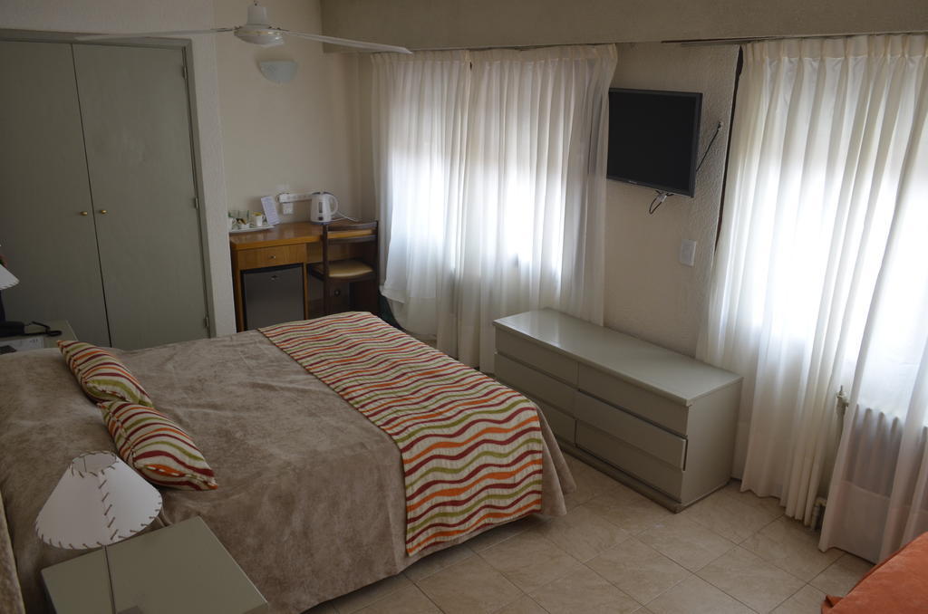 Hotel Victoria Pinamar Buitenkant foto