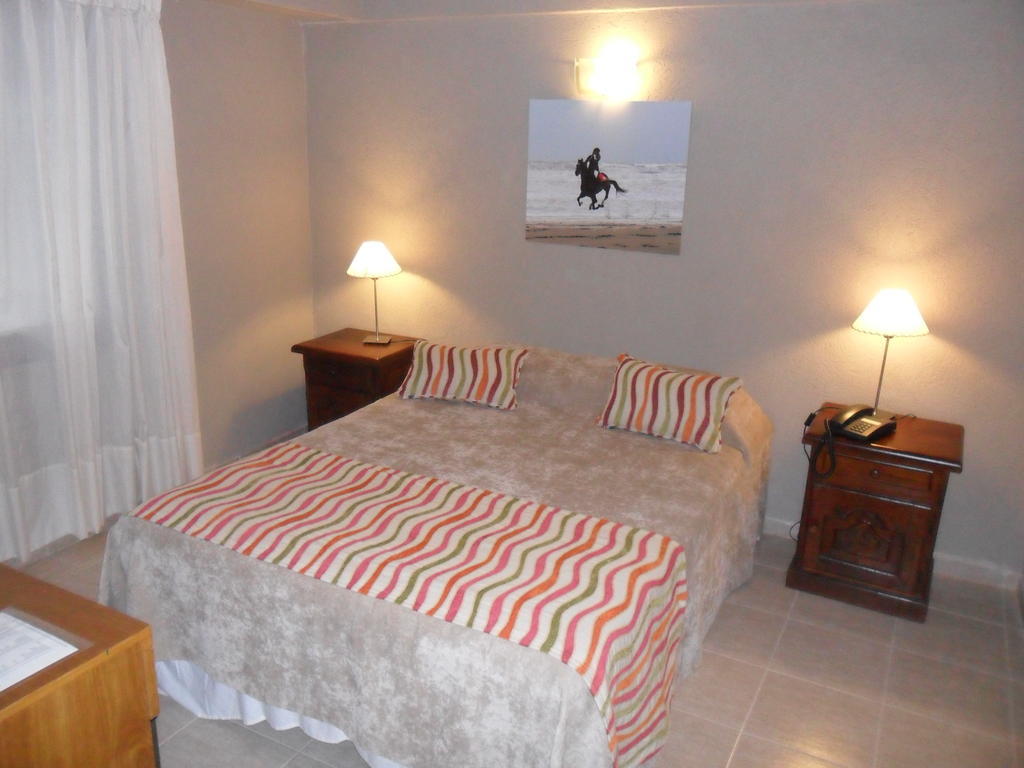 Hotel Victoria Pinamar Buitenkant foto